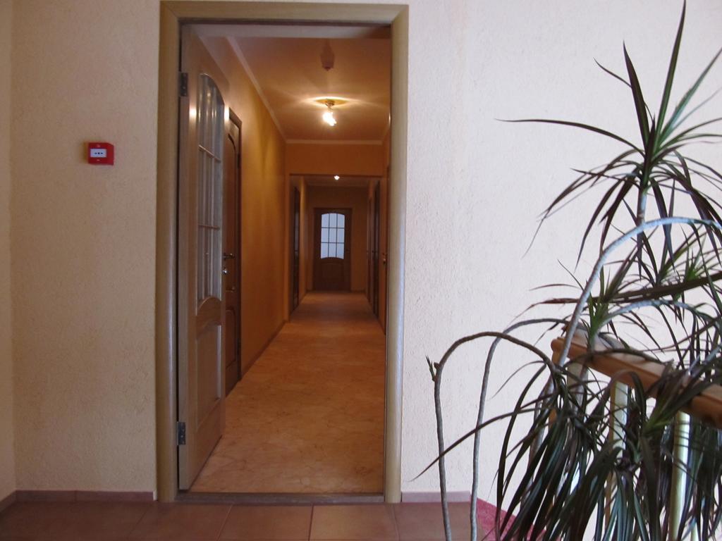 Viesu Maja Ezerkalns Hotel Krāslava Exterior photo